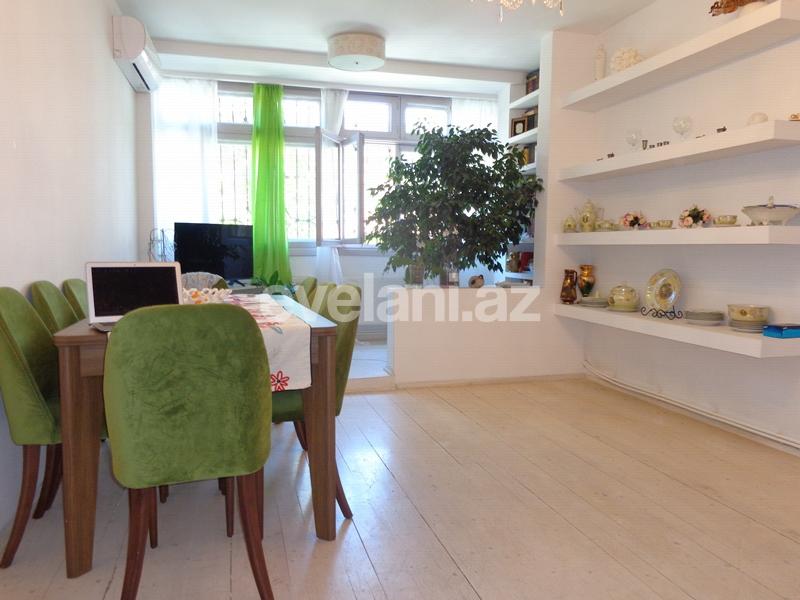 Продаётся, вторичка, 3-комнаты, 60 m², Элмляр Академиясы m.