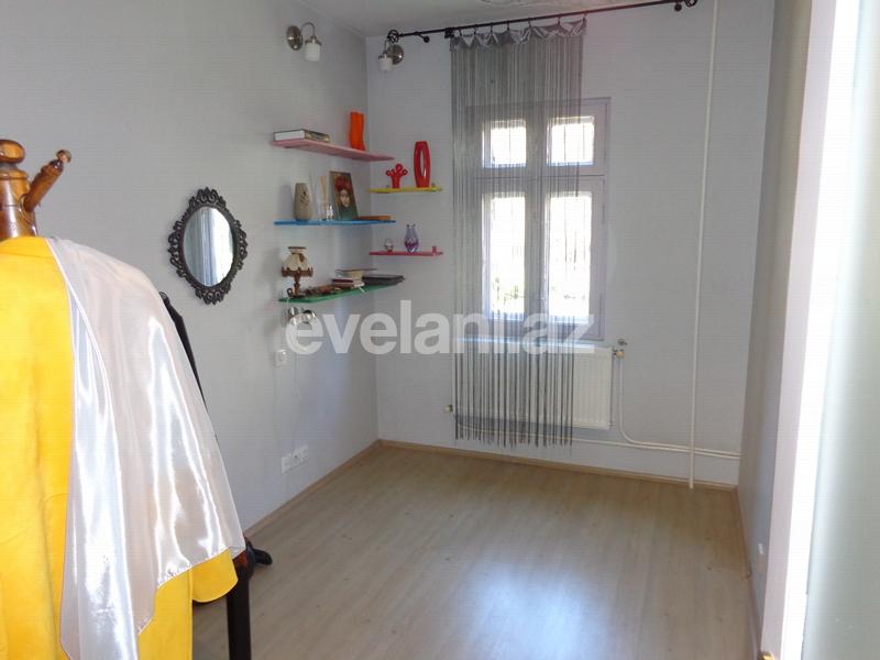 Продаётся, вторичка, 3-комнаты, 60 m², Элмляр Академиясы m.