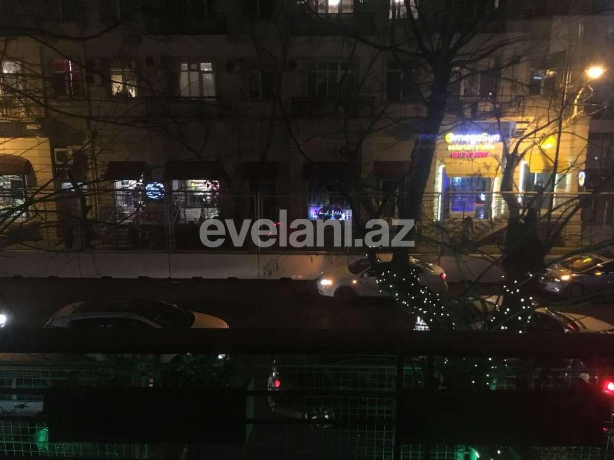 Satılır, köhnə tikili, 6 otaqlı, 144 m², Sahil m.