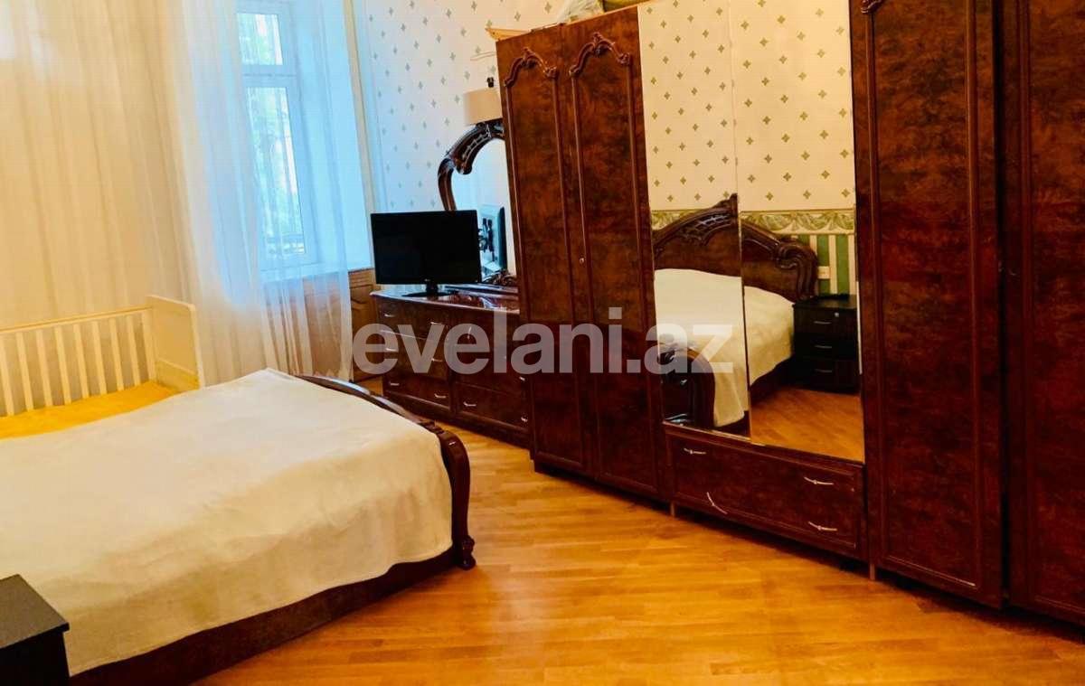 Satılır, köhnə tikili, 4 otaqlı, 156 m², Sahil m.