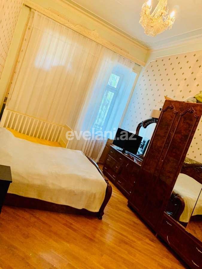 Satılır, köhnə tikili, 4 otaqlı, 156 m², Sahil m.