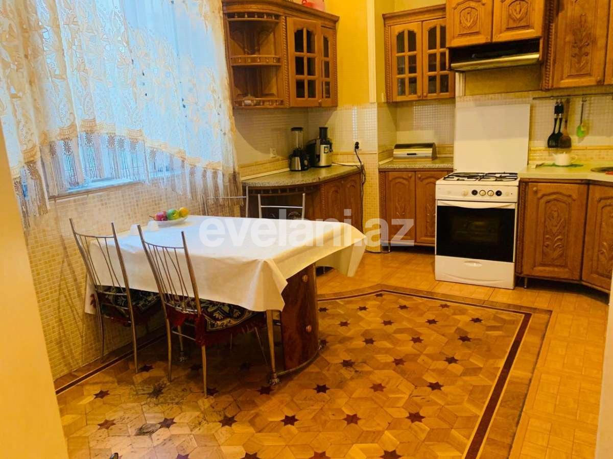 Satılır, köhnə tikili, 4 otaqlı, 156 m², Sahil m.