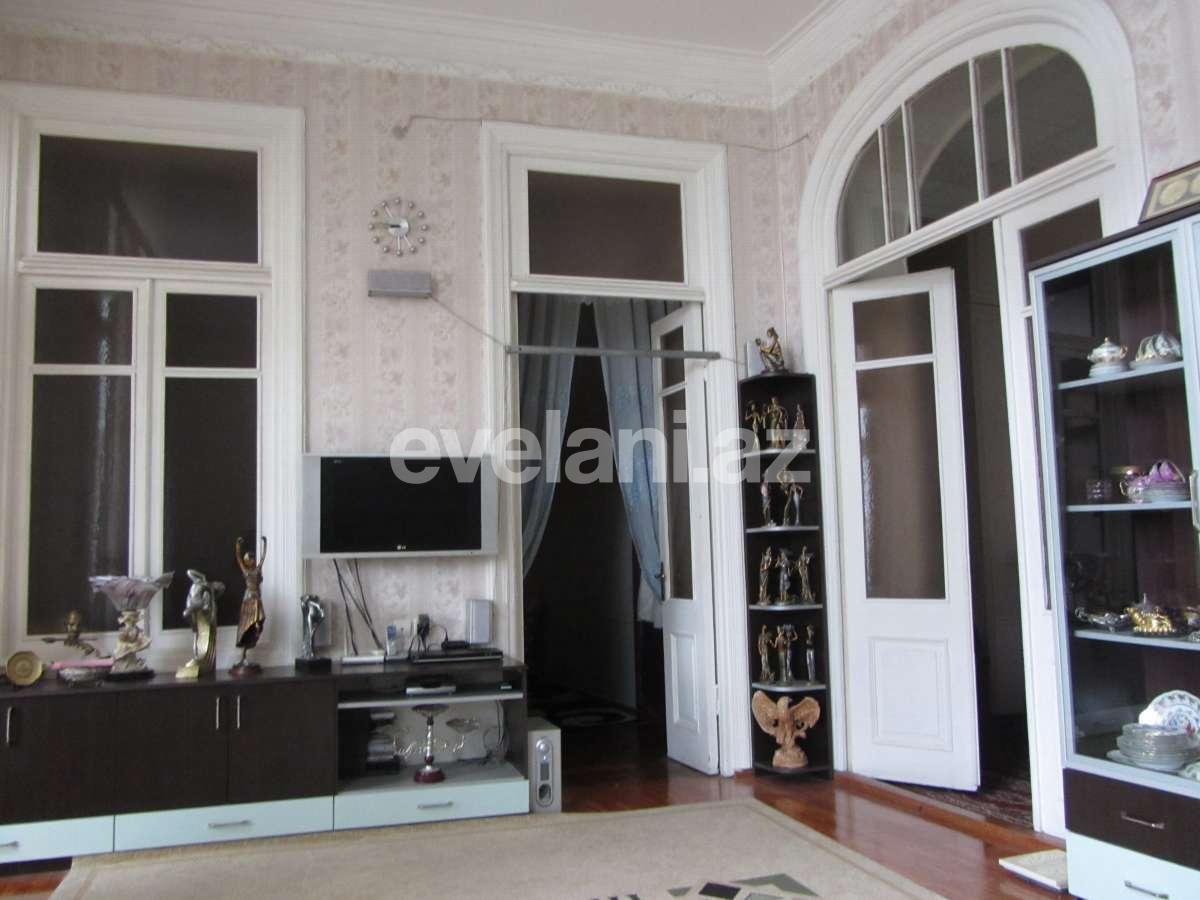 Satılır, köhnə tikili, 13 otaqlı, 370 m², Sahil m.
