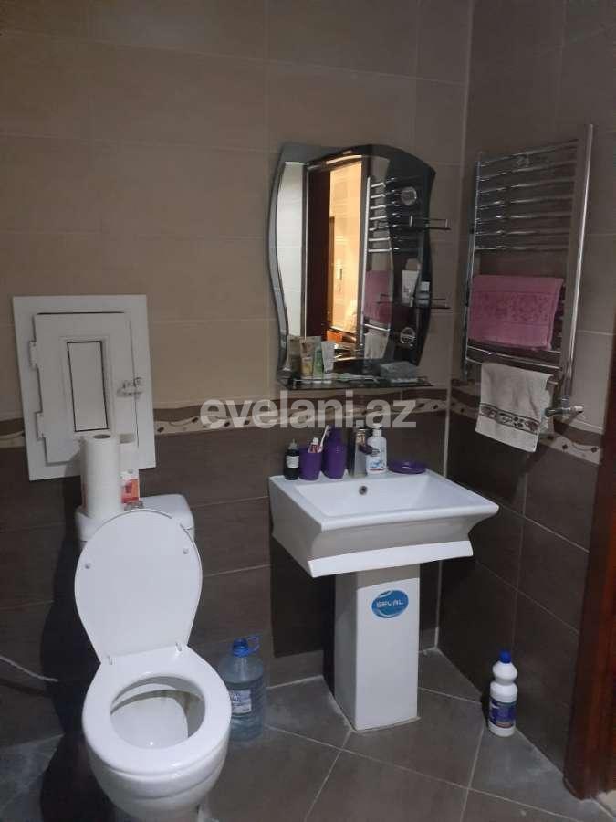 Kirayə verilir, yeni tikili, 2 otaqlı, 70 m², İnşaatçılar m.