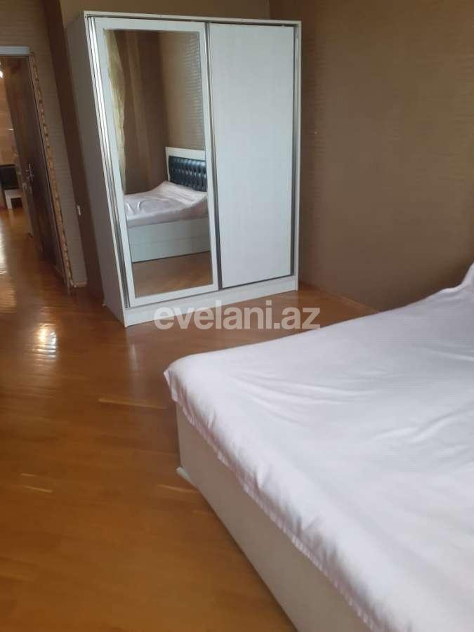 Kirayə verilir, yeni tikili, 2 otaqlı, 70 m², İnşaatçılar m.