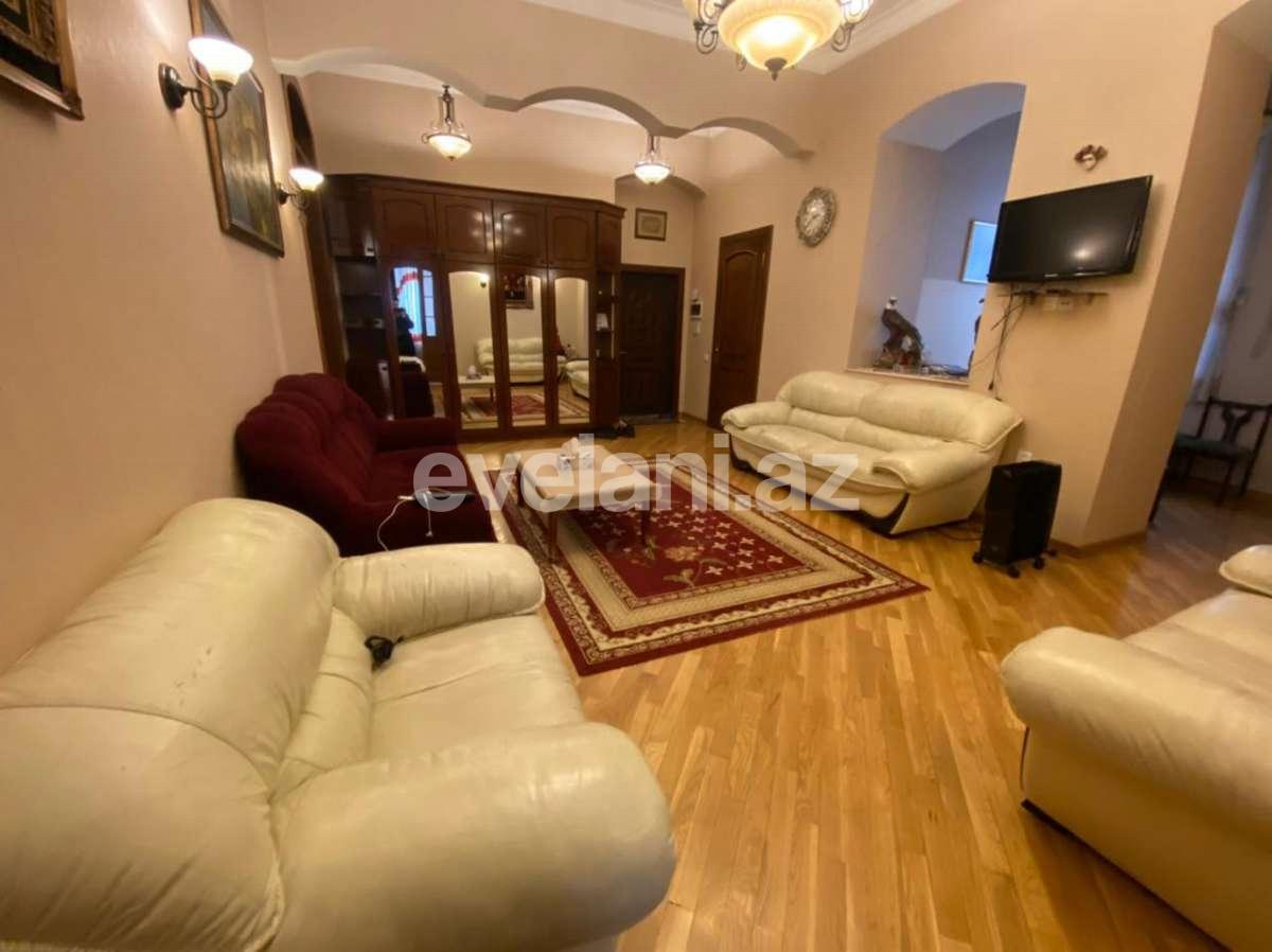 Продаётся, вторичка, 4-комнаты, 180 m², Ичери Шехер m.