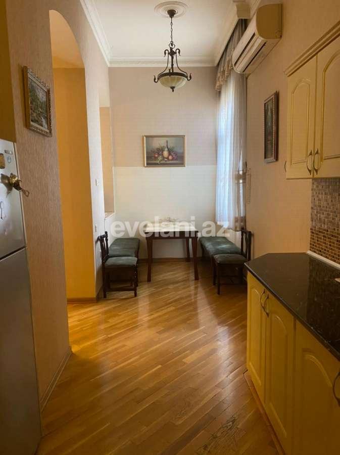 Продаётся, вторичка, 4-комнаты, 180 m², Ичери Шехер m.