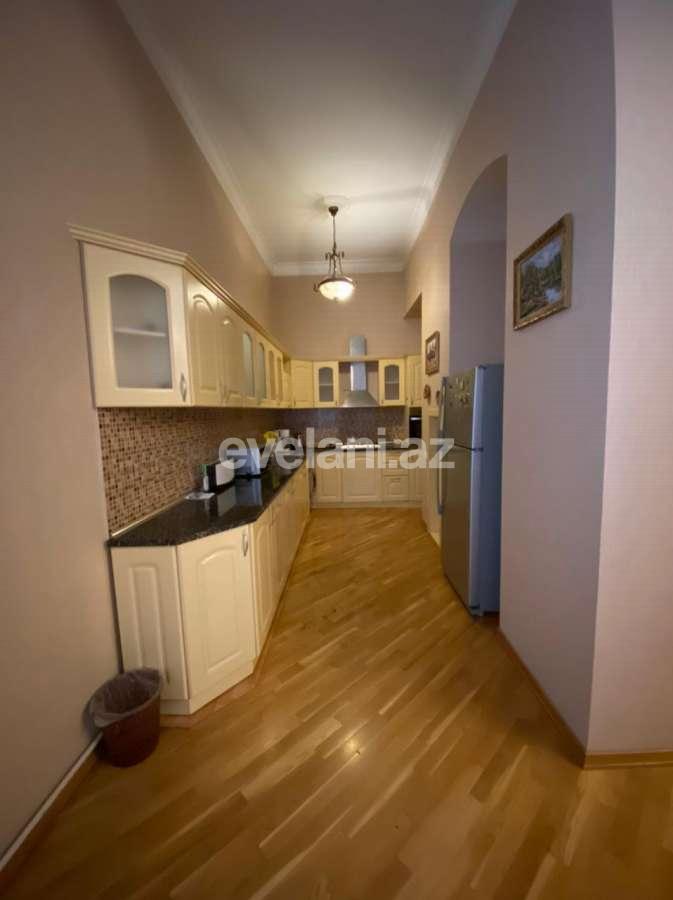 Продаётся, вторичка, 4-комнаты, 180 m², Ичери Шехер m.