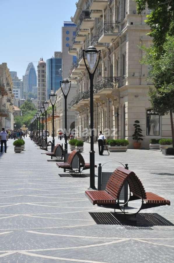 Satılır, yeni tikili, 4 otaqlı, 165 m², Səbail r.