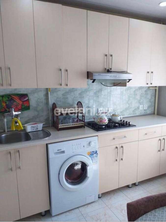 Kirayə verilir, köhnə tikili, 2 otaqlı, 50 m², Elmlər Akademiyası m.