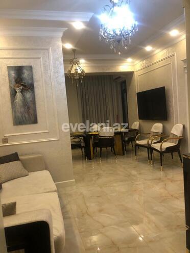 Satılır, yeni tikili, 3 otaqlı, 100 m², 28 may m.