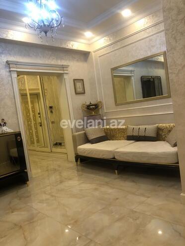 Satılır, yeni tikili, 3 otaqlı, 100 m², 28 may m.