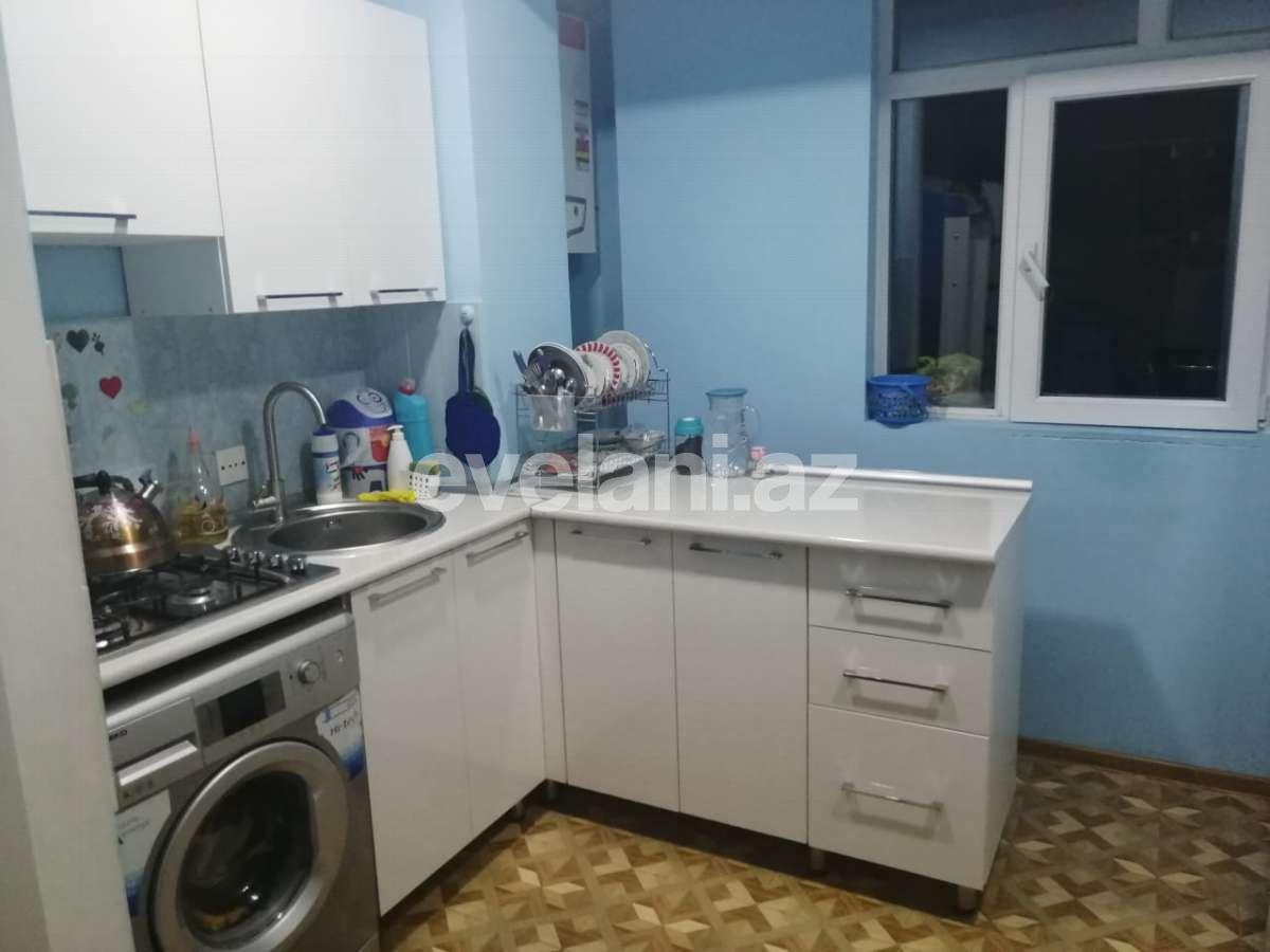 Satılır, köhnə tikili, 3 otaqlı, 60 m², Neftçilər m.