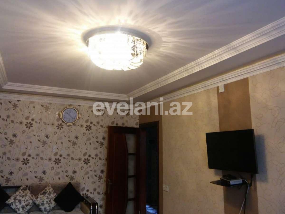 Satılır, köhnə tikili, 3 otaqlı, 60 m², Neftçilər m.