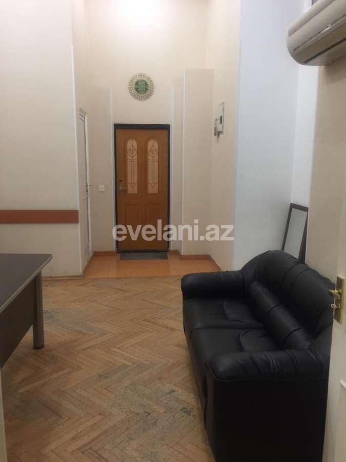 Kirayə verilir, ofis, 3 otaqlı, 85 m², İçəri Şəhər m.
