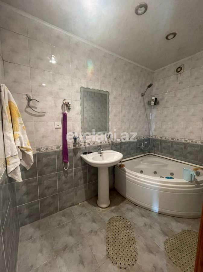 Satılır, yeni tikili, 3 otaqlı, 130 m², 28 may m.