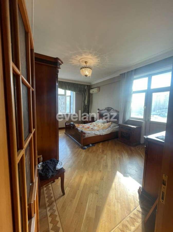 Satılır, yeni tikili, 3 otaqlı, 130 m², 28 may m.