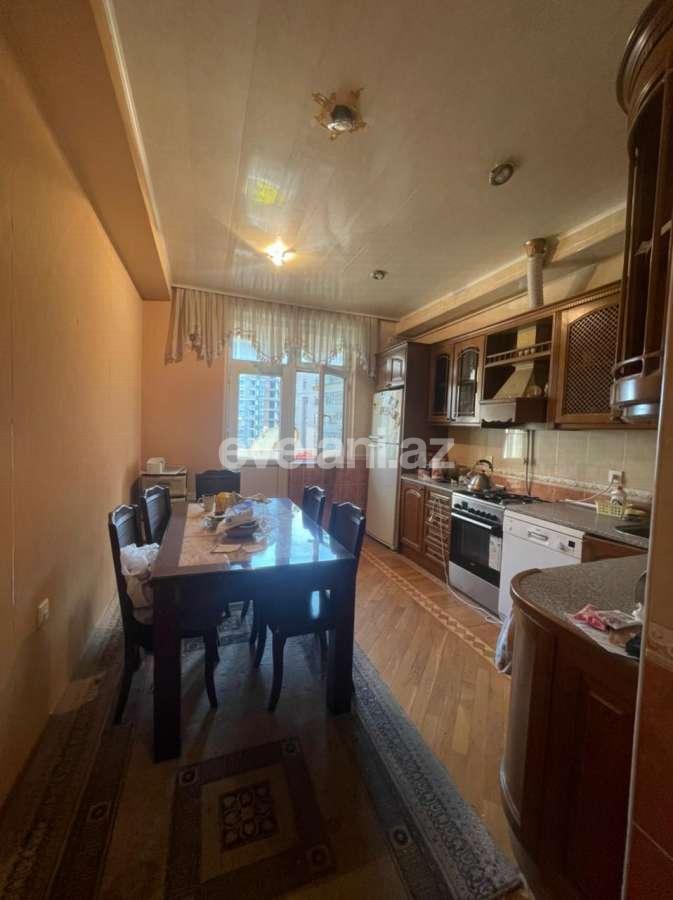 Satılır, yeni tikili, 3 otaqlı, 130 m², 28 may m.