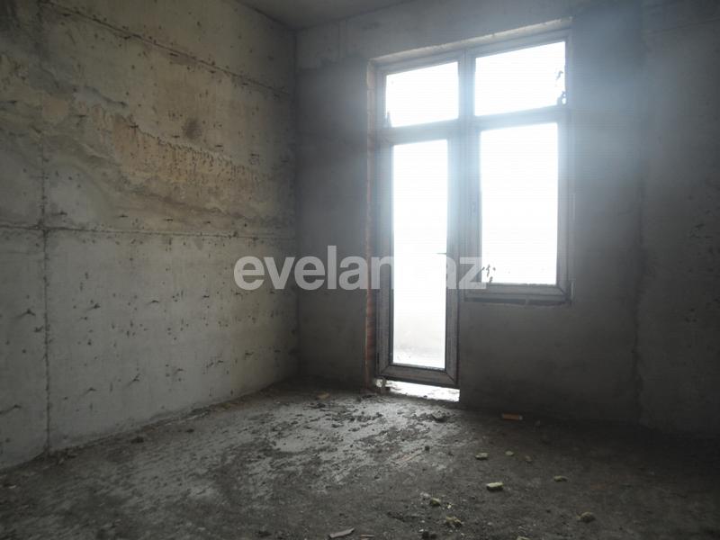 Satılır, yeni tikili, 2 otaqlı, 100 m², İnşaatçılar m.