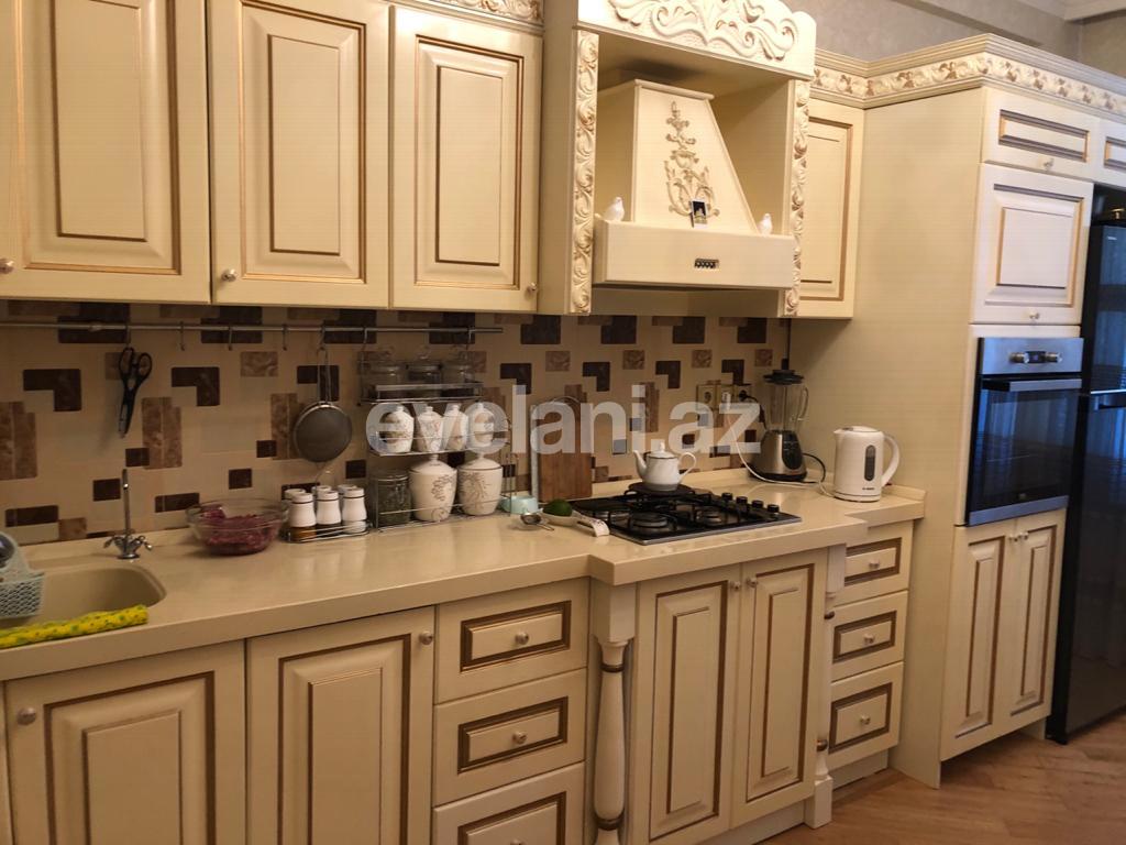 Satılır, yeni tikili, 4 otaqlı, 156 m², Neftçilər m.