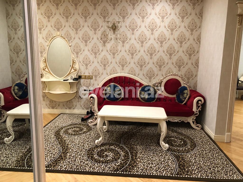 Satılır, yeni tikili, 4 otaqlı, 156 m², Neftçilər m.