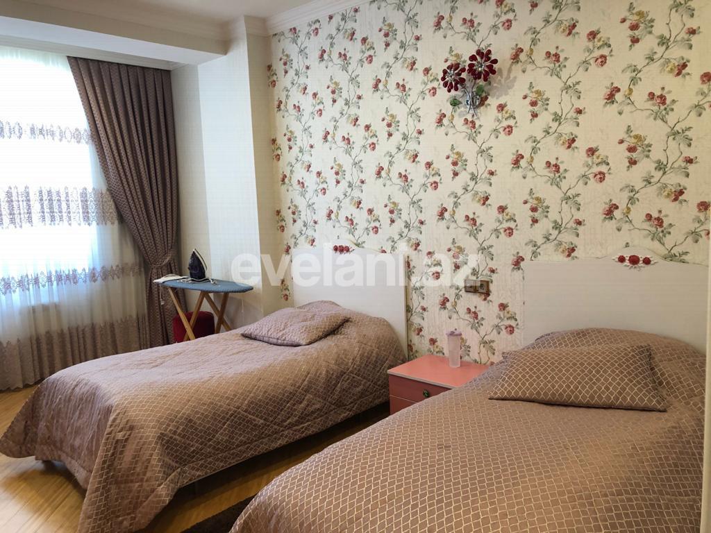 Satılır, yeni tikili, 4 otaqlı, 156 m², Neftçilər m.