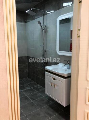 Satılır, yeni tikili, 3 otaqlı, 140 m², 28 may m.