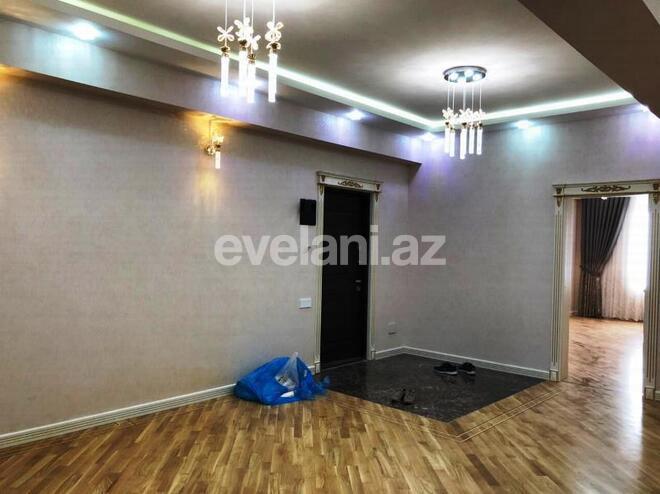 Satılır, yeni tikili, 3 otaqlı, 140 m², 28 may m.
