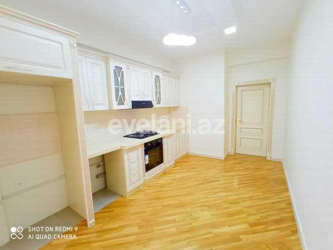 Satılır, yeni tikili, 3 otaqlı, 140 m², 28 may m.