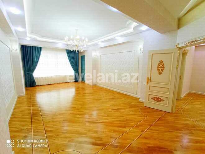 Satılır, yeni tikili, 3 otaqlı, 140 m², 28 may m.