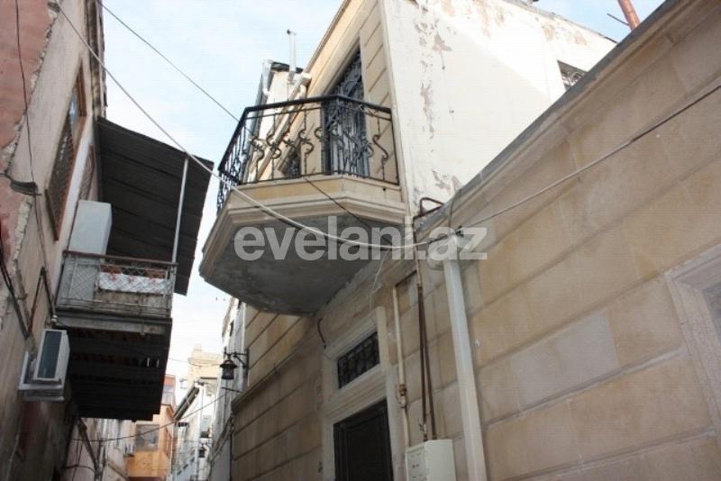 Satılır, həyət evi / bağ, 5 otaqlı, 200 m², İçəri Şəhər m.