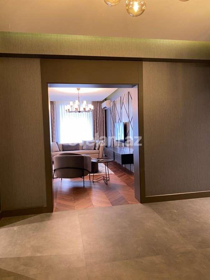 Satılır, yeni tikili, 4 otaqlı, 255 m², Elmlər Akademiyası m.