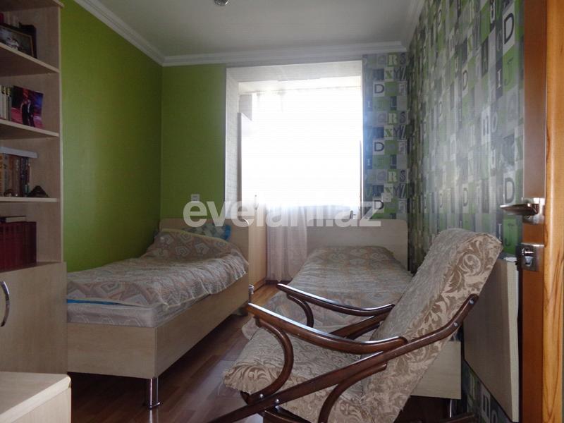 Sale, old building, 3 room, 67 m², Elmlar Akademiyası m.