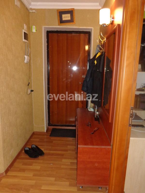 Sale, old building, 3 room, 67 m², Elmlar Akademiyası m.