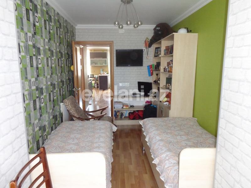 Sale, old building, 3 room, 67 m², Elmlar Akademiyası m.