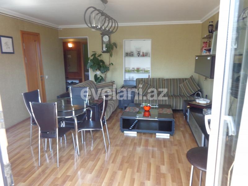 Sale, old building, 3 room, 67 m², Elmlar Akademiyası m.