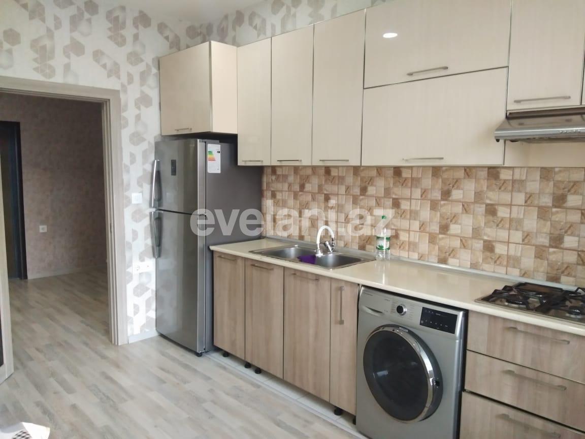 Kirayə verilir, yeni tikili, 2 otaqlı, 78 m², İnşaatçılar m.