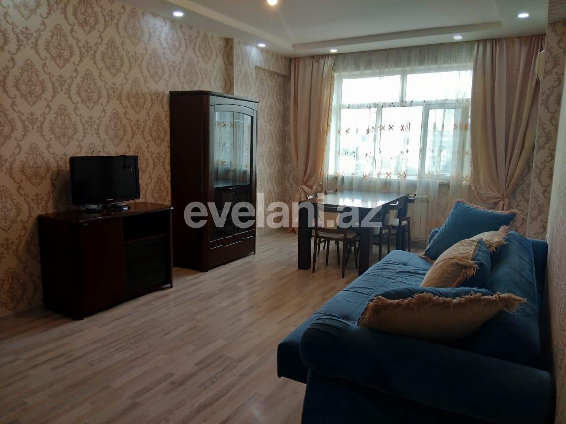 Kirayə verilir, yeni tikili, 2 otaqlı, 78 m², İnşaatçılar m.