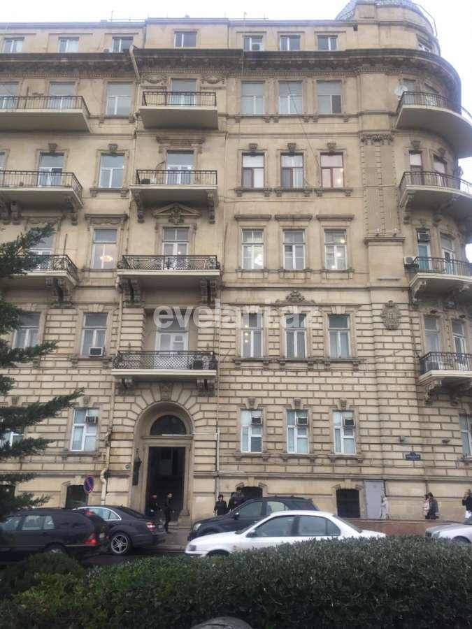 Kirayə verilir, ofis, 3 otaqlı, 75 m², İçəri Şəhər m.