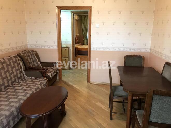 Rent, old building, 2 room, 50 m², Nizami m.