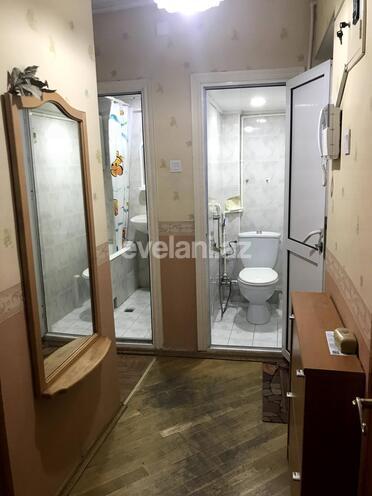 Rent, old building, 2 room, 50 m², Nizami m.