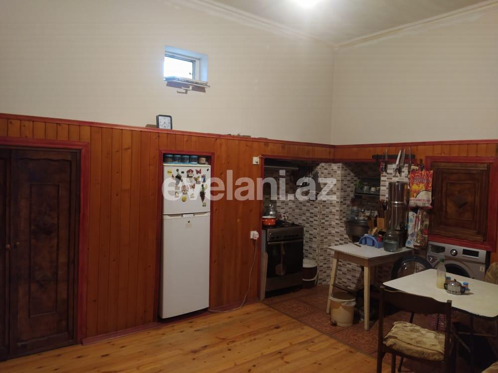 Satılır, həyət evi / bağ, 4 otaqlı, 200 m², Buzovna q.