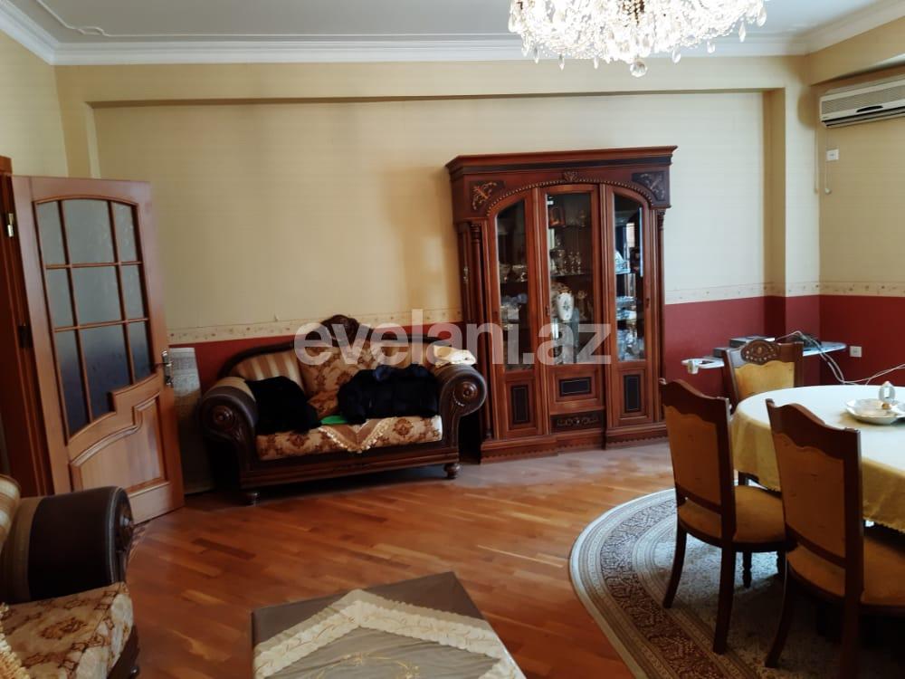 Satılır, yeni tikili, 3 otaqlı, 130 m², 28 may m.