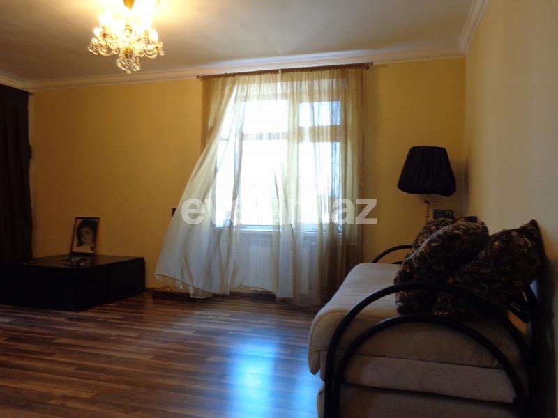 Продаётся, вторичка, 1-комнаты, 35 m², Иншаатчылар m.