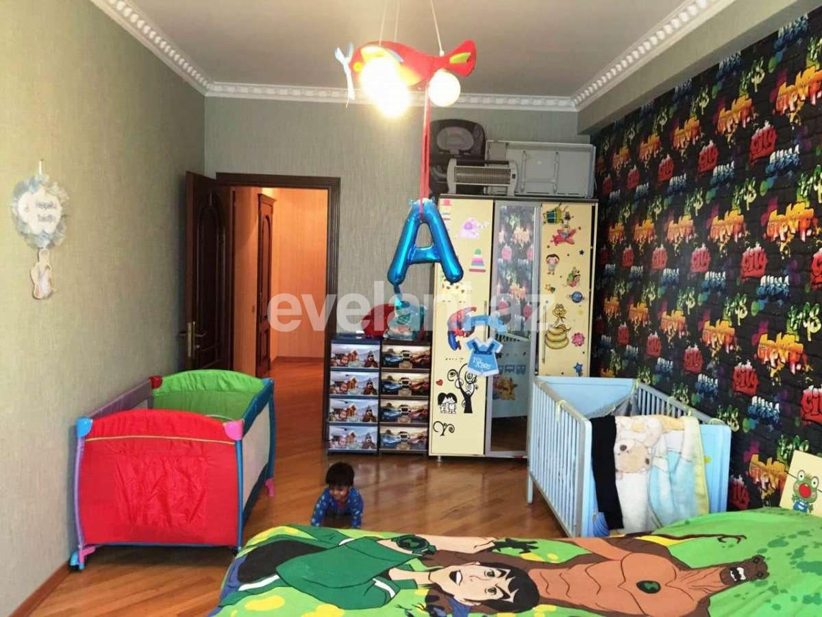 Satılır, yeni tikili, 3 otaqlı, 140 m², 28 may m.