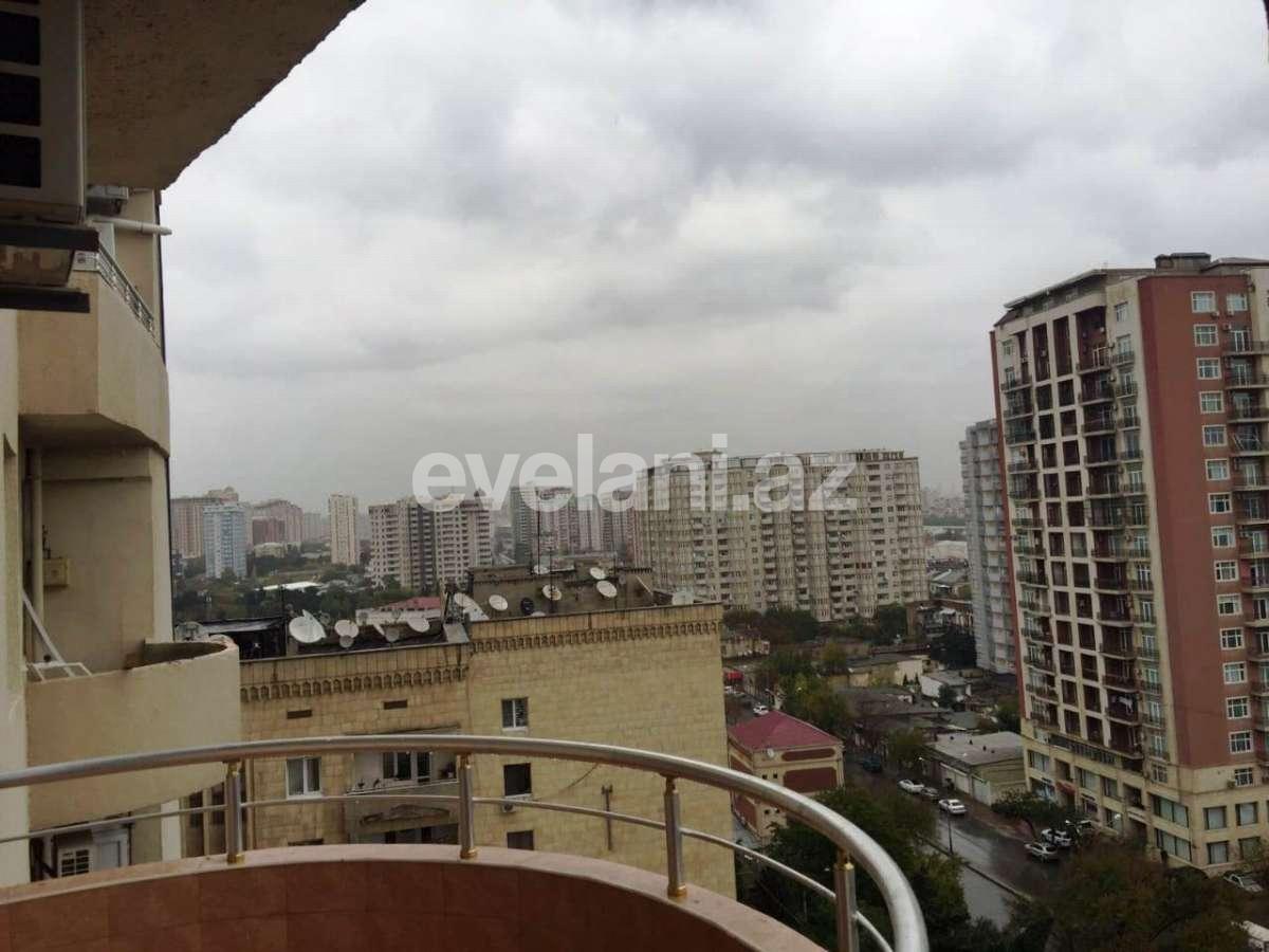 Satılır, yeni tikili, 3 otaqlı, 140 m², 28 may m.