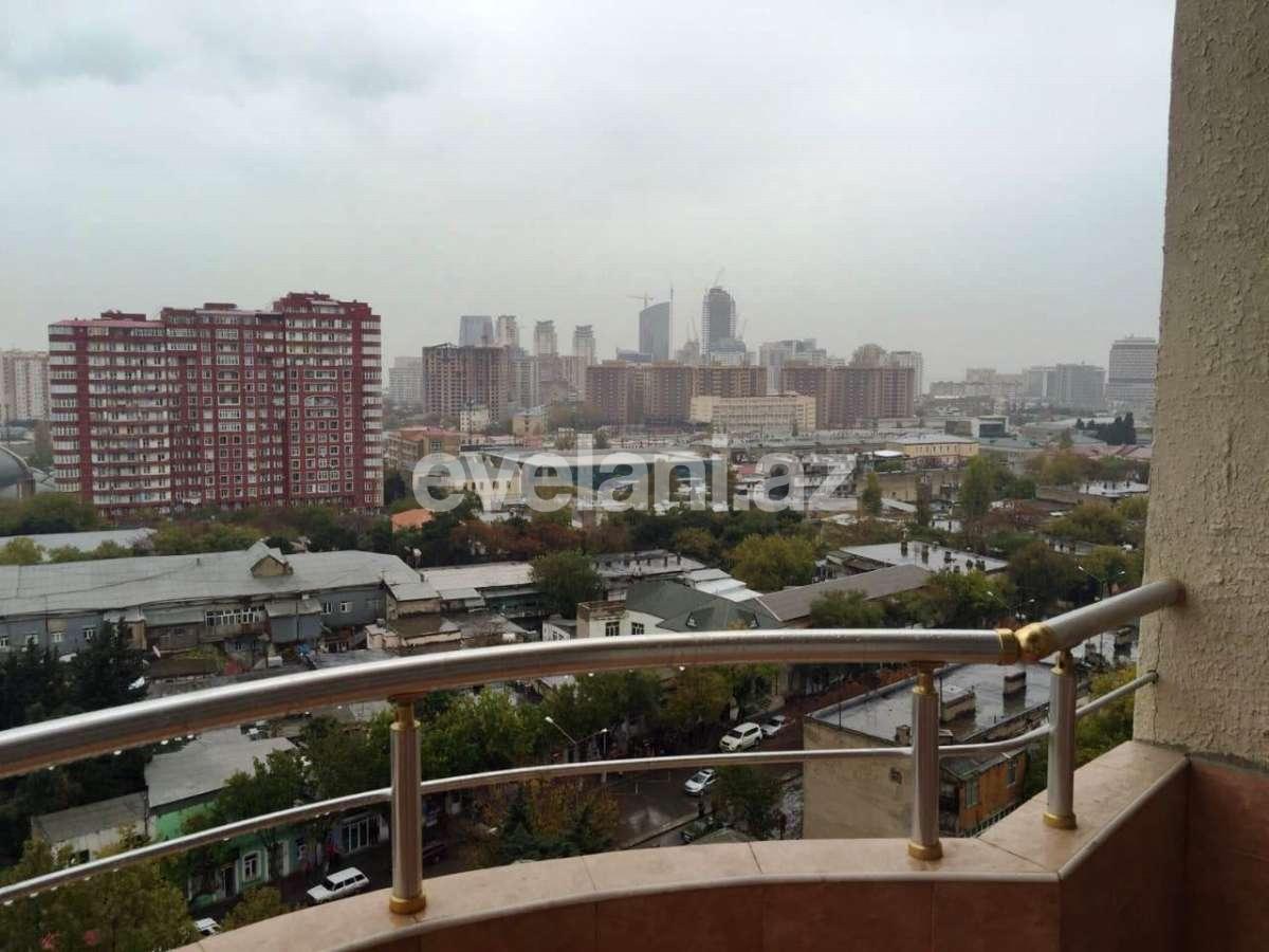 Satılır, yeni tikili, 3 otaqlı, 140 m², 28 may m.