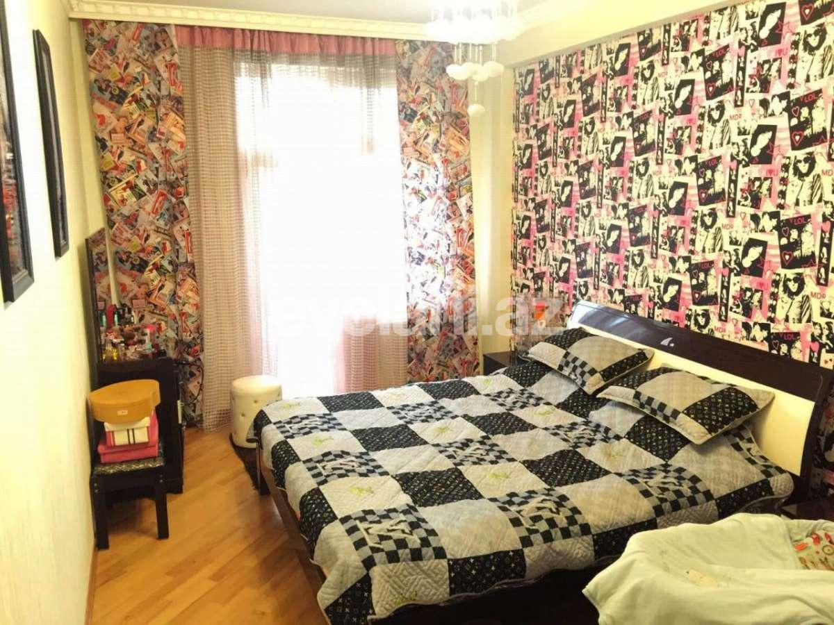 Satılır, yeni tikili, 3 otaqlı, 140 m², 28 may m.