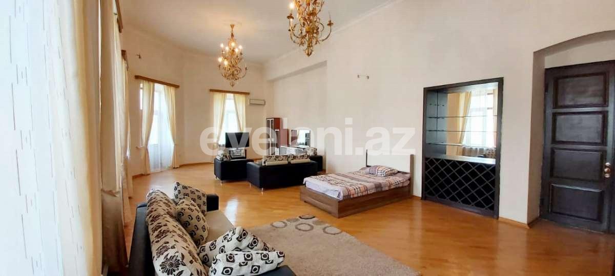 Satılır, köhnə tikili, 5 otaqlı, 200 m², 28 may m.