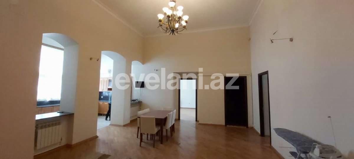 Satılır, köhnə tikili, 5 otaqlı, 200 m², 28 may m.